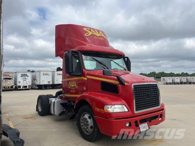 Volvo VNM Vetopöytäautot