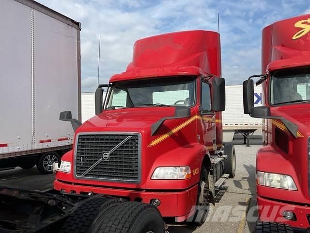 Volvo VNM Vetopöytäautot