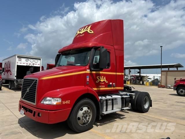 Volvo VNM Vetopöytäautot