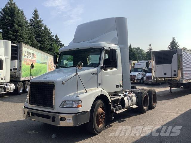 Volvo VNM Vetopöytäautot