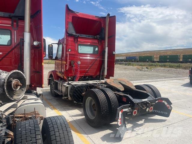 Volvo VNM Vetopöytäautot