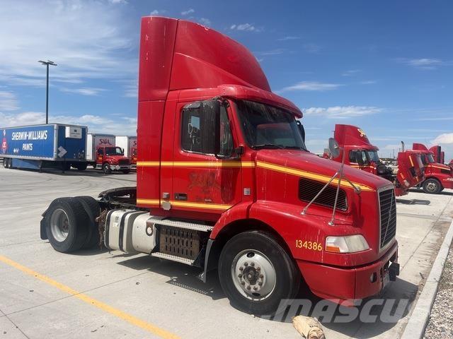 Volvo VNM Vetopöytäautot