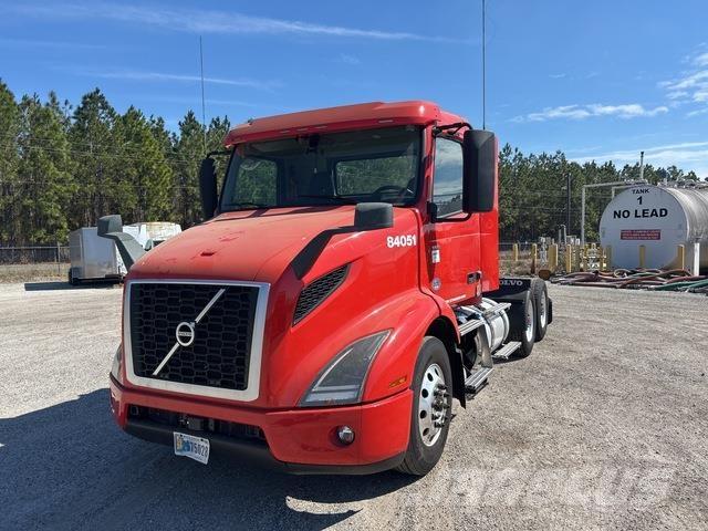 Volvo VNR Vetopöytäautot