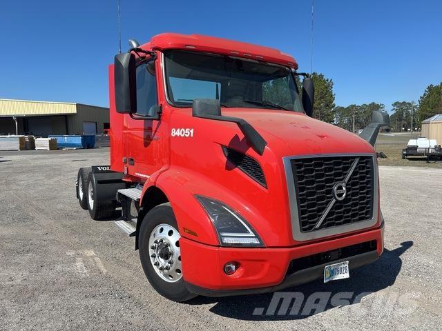 Volvo VNR Vetopöytäautot