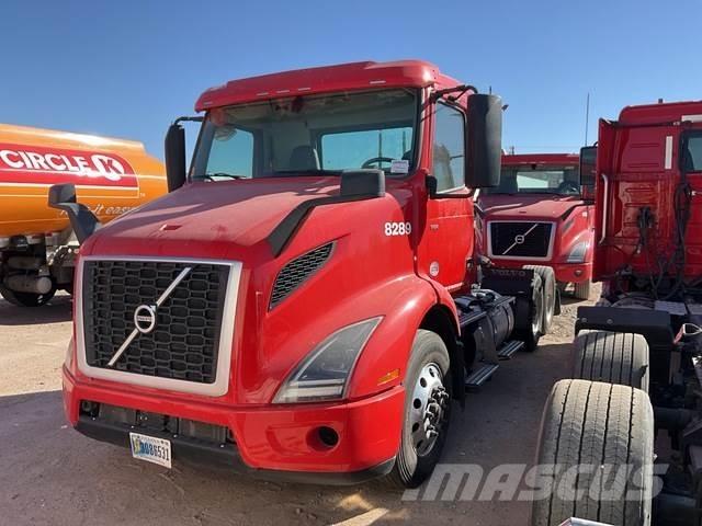 Volvo VNR Vetopöytäautot