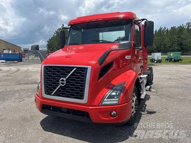 Volvo VNR Vetopöytäautot