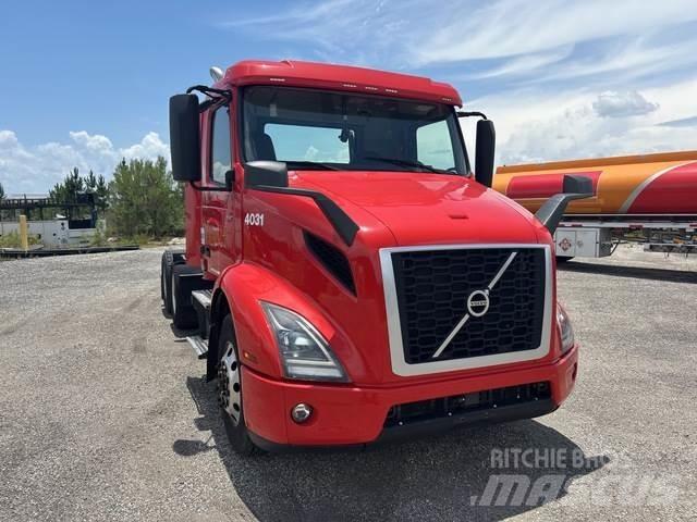 Volvo VNR Vetopöytäautot
