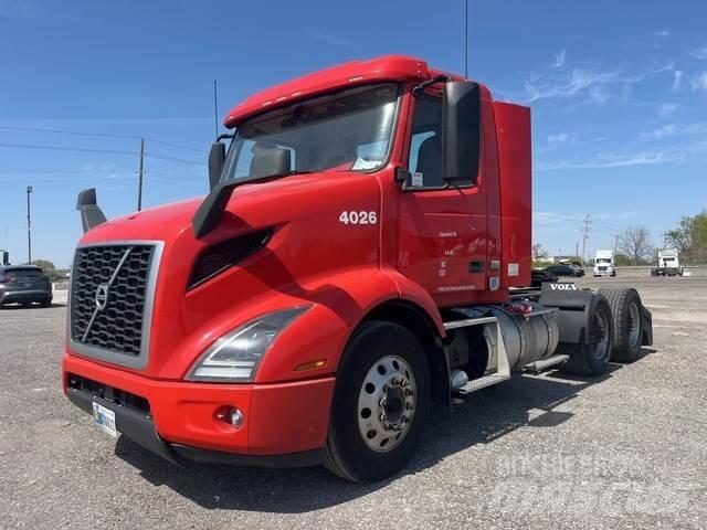 Volvo VNR Vetopöytäautot