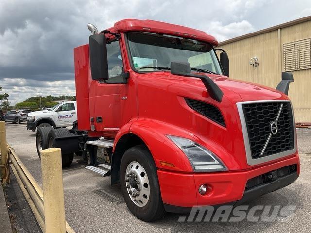 Volvo VNR Vetopöytäautot