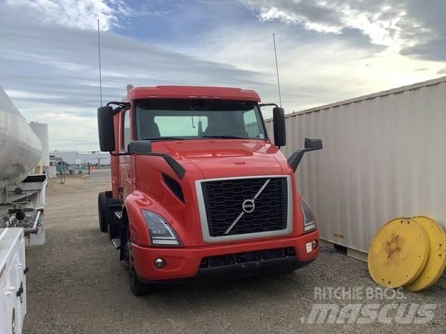 Volvo VNR Vetopöytäautot