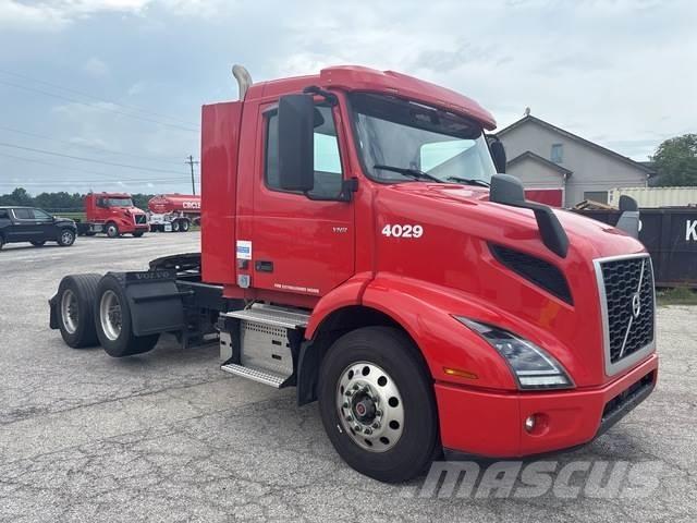 Volvo VNR Vetopöytäautot