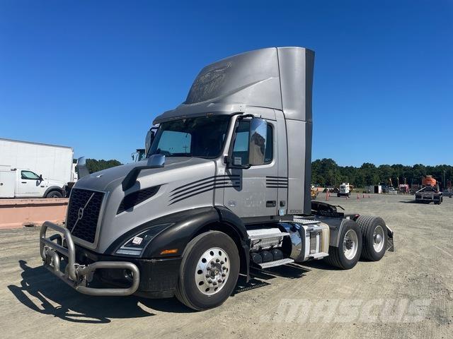 Volvo VNR Vetopöytäautot
