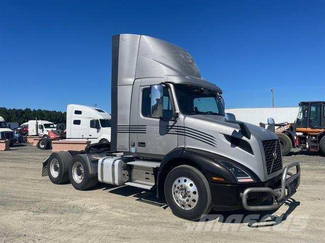 Volvo VNR Vetopöytäautot