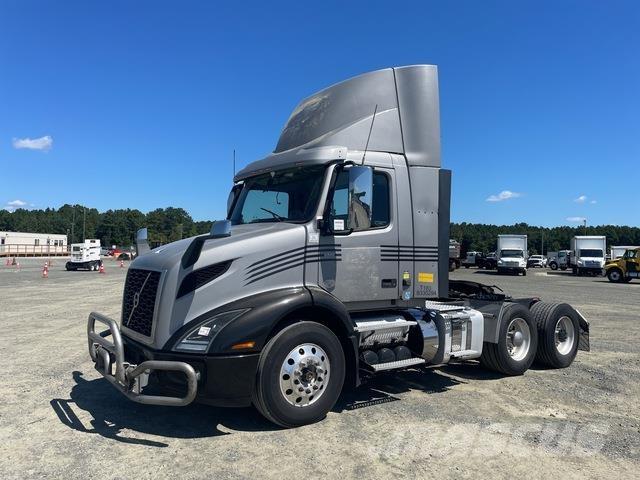 Volvo VNR Vetopöytäautot