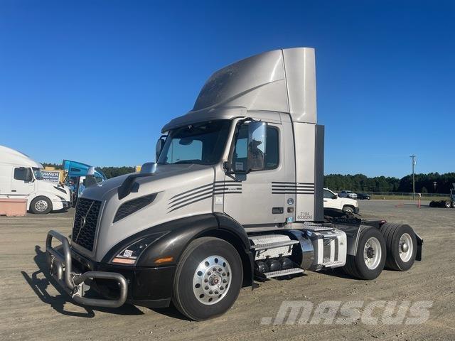 Volvo VNR Vetopöytäautot