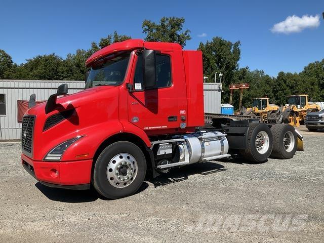Volvo VNR Vetopöytäautot