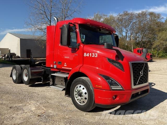 Volvo VNR Vetopöytäautot