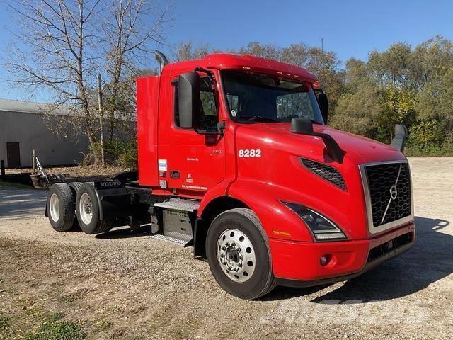 Volvo VNR Vetopöytäautot