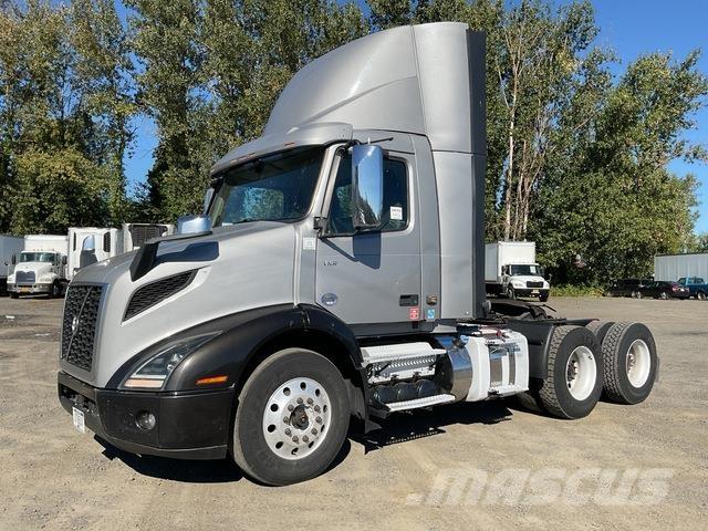 Volvo VNR 300 Vetopöytäautot