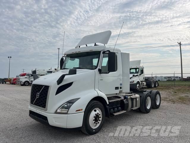 Volvo VNR64300 Vetopöytäautot