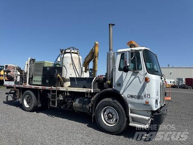Volvo WX42 Tienhoitoautot