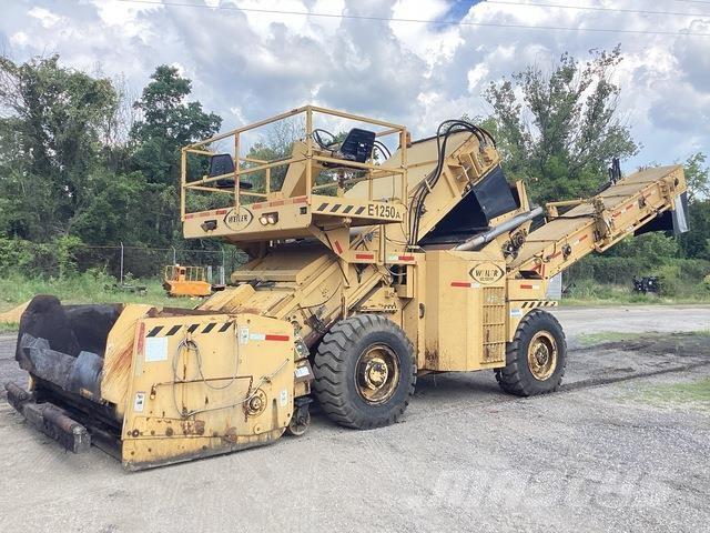 Weiler E1250A MTV (Material transport vehicle)