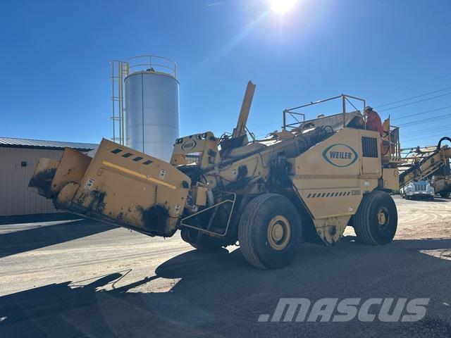 Weiler E2850 MTV (Material transport vehicle)