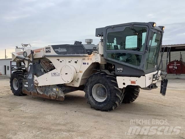 Wirtgen WR2000 Tiivistyskoneet