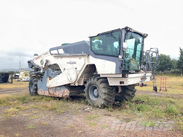Wirtgen WR240 Tiivistyskoneet