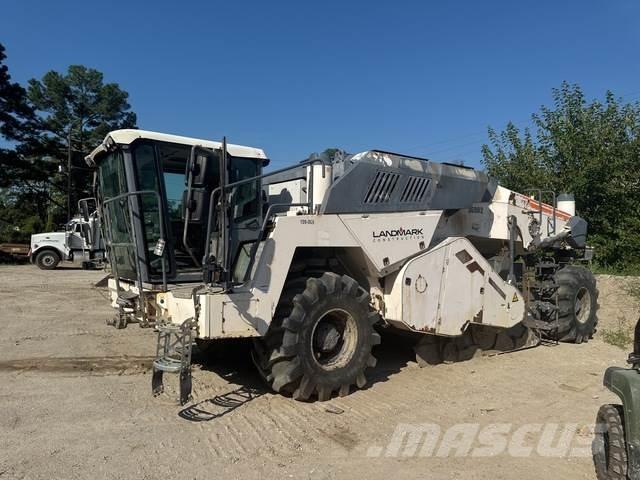 Wirtgen WR240i Tiivistyskoneet
