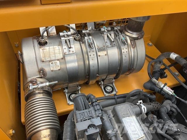 XCMG XE135G Telakaivukoneet