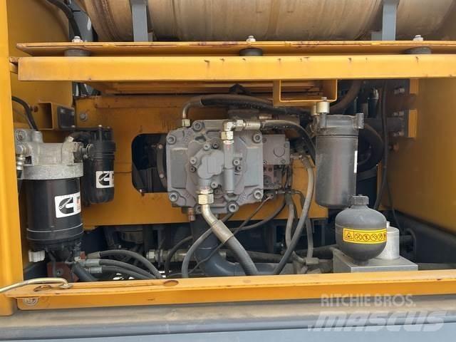 XCMG XE210U Telakaivukoneet