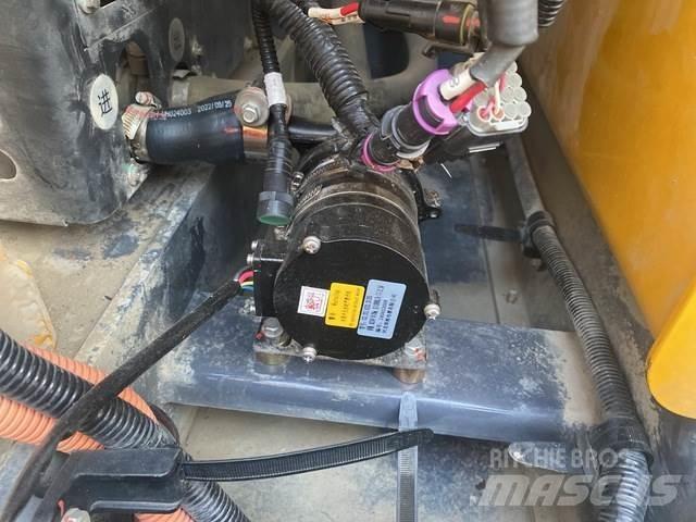 XCMG XE215E Telakaivukoneet