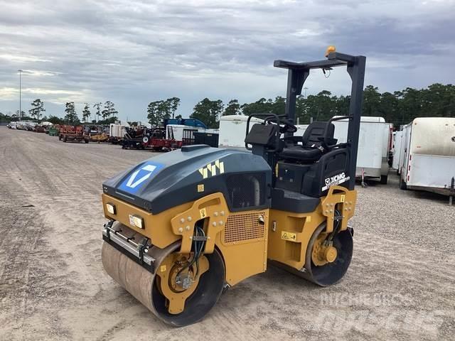 XCMG XMR303S Tandemjyrät
