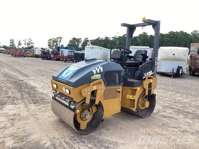XCMG XMR303S Tandemjyrät