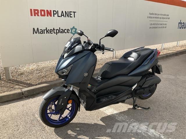 Yamaha X-Max Mönkijät