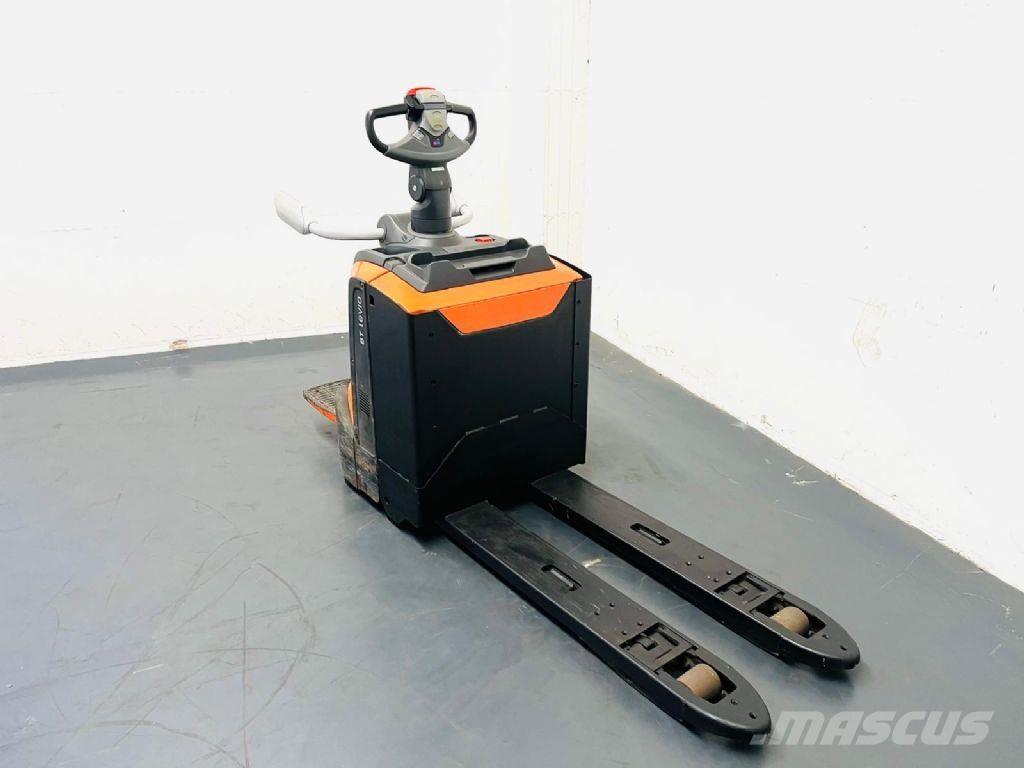 BT LPE 200 Lavansiirtotrukit