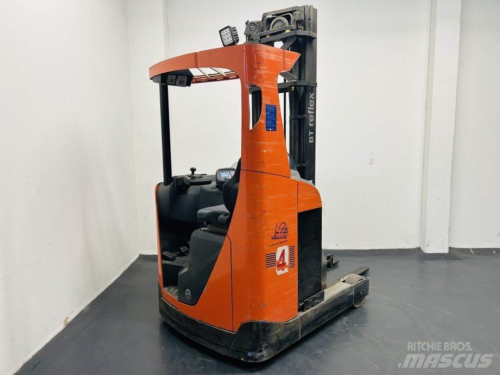 BT RRE140 Työntömastotrukit