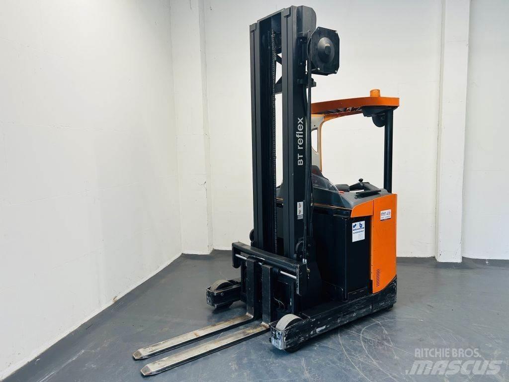 BT RRE160 Työntömastotrukit