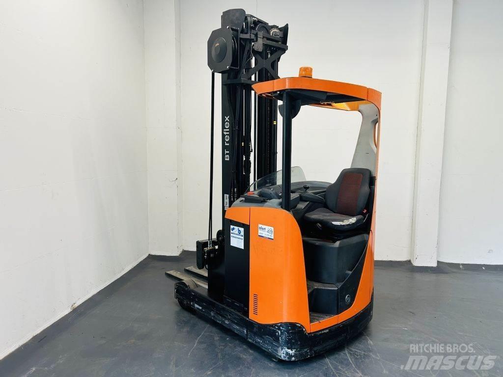 BT RRE160 Työntömastotrukit