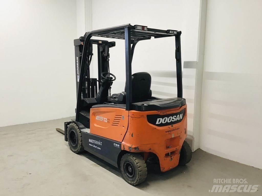 Doosan B25X-7 Sähkötrukit