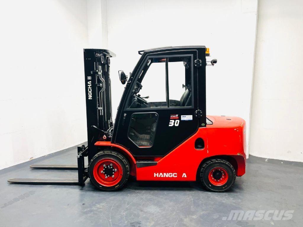 Hangcha CPDC30 Dieseltrukit