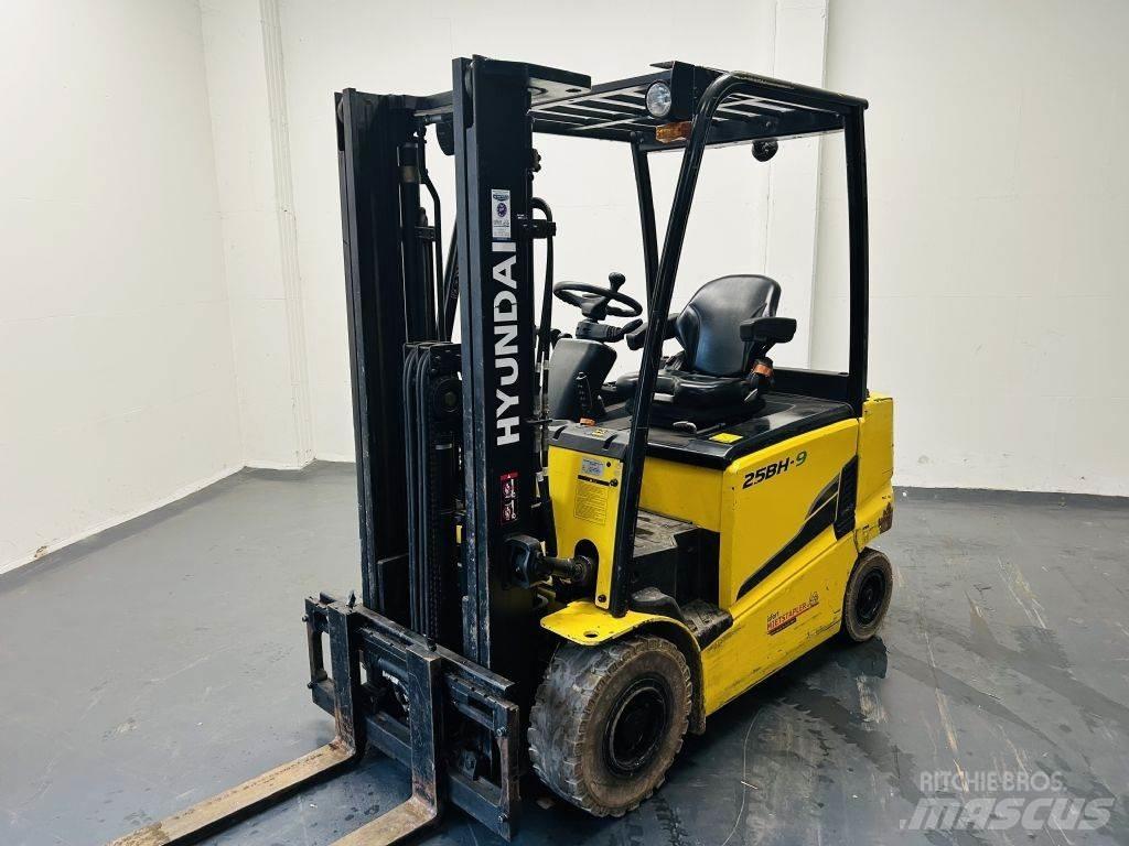 Hyundai 25BH-9 Sähkötrukit