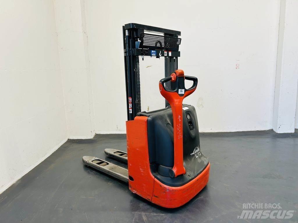 Linde L10B Käyden ajettavat pinoamistrukit