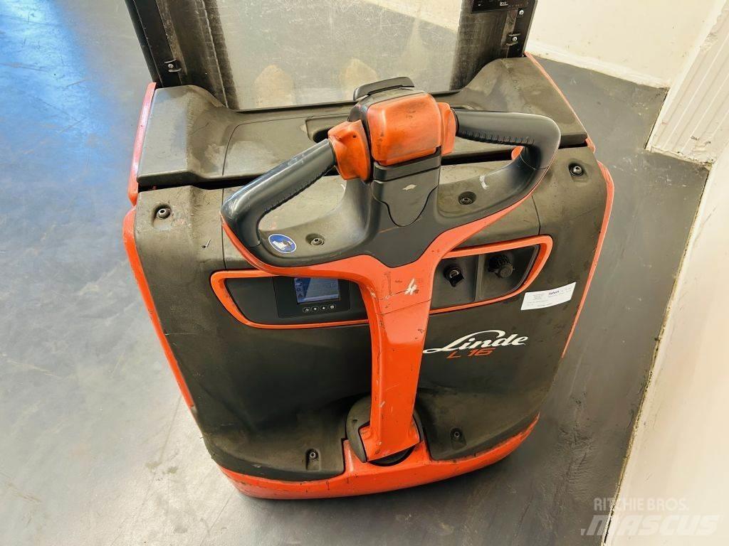 Linde L16 Käyden ajettavat pinoamistrukit