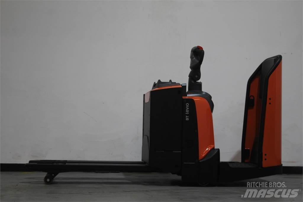 Toyota LPE200 Lavansiirtotrukit