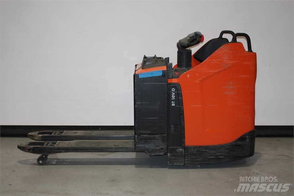 Toyota LPE220 Lavansiirtotrukit
