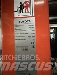 Toyota OME100M Korkeakeräilytrukit