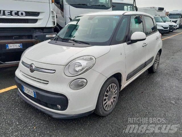 Fiat 500L Jakeluautot