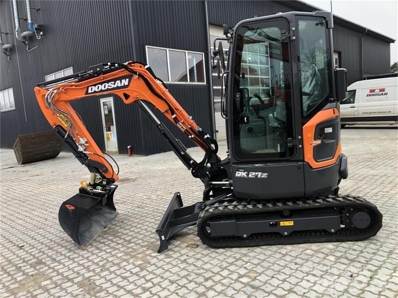 Doosan DX27Z-7 Minikaivukoneet < 7t